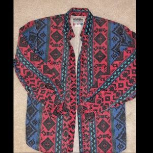 Women’s Wrangler button up